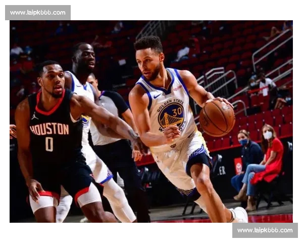 《深度解读篮球比赛精彩瞬间 提升观赛体验与战术理解》 《深度解读篮球比赛精彩瞬间 提升观赛体验与战术理解》