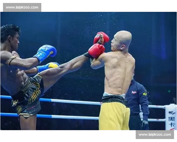 一龙比赛中重拳击倒泰拳选手引发格斗界热议